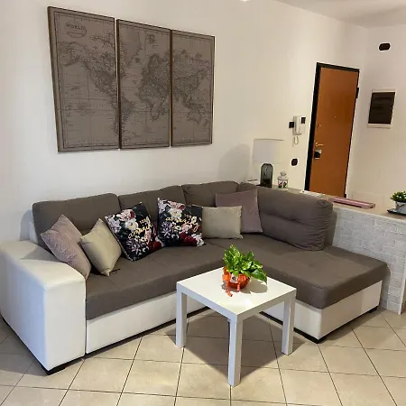 Apartment Agm Rome Airport Fco - Attico Parco Leonardo Fiumicino